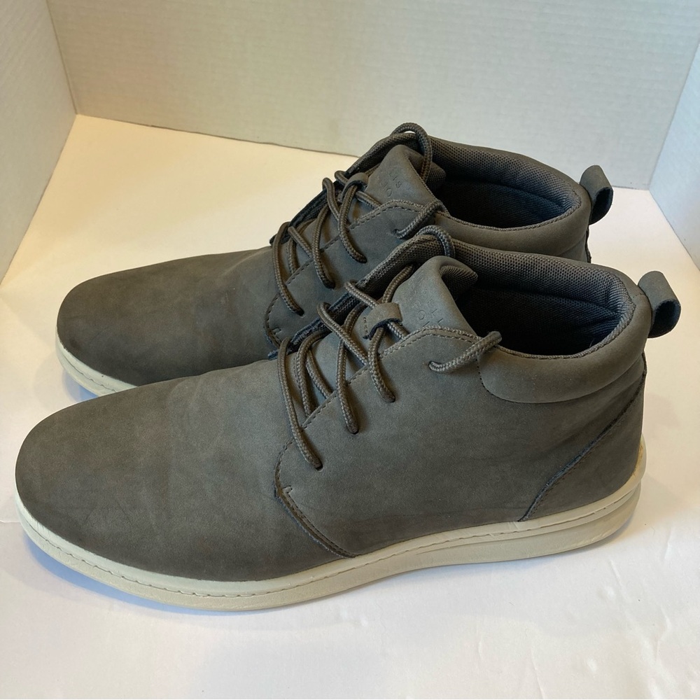 Men's Perry Ellis Portfolio Ultra Foam Chucka Boots size 11